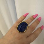 Δαχτυλίδι με μεγάλη ιριδίζουσα μπλε ρουά πέτρα φανταστικό αυξομειούμενο